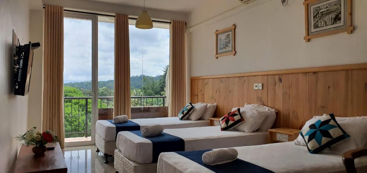 Sky View Grand Hotel Kandy Buitenkant foto