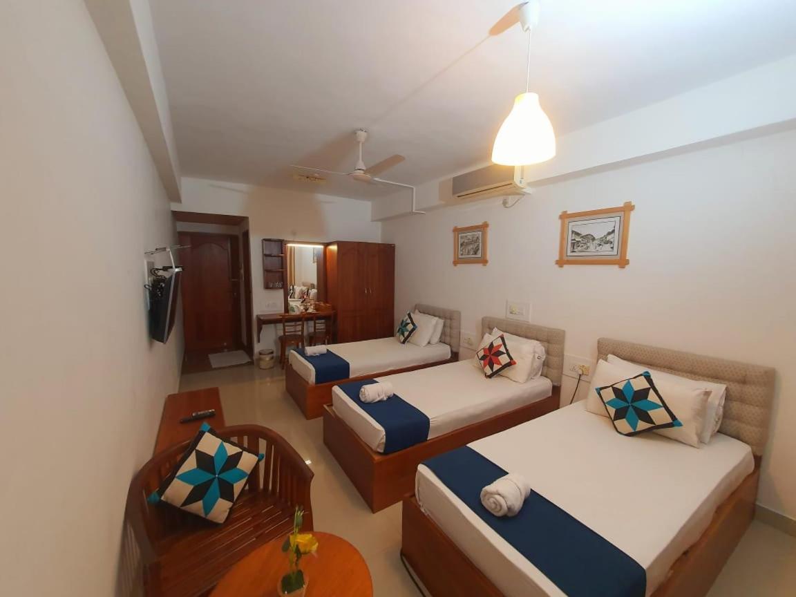 Sky View Grand Hotel Kandy Buitenkant foto