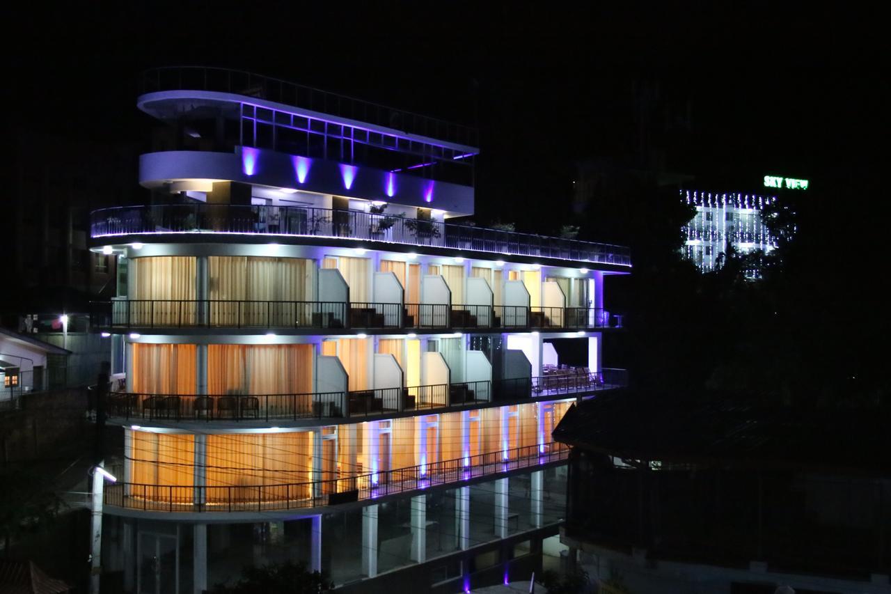 Sky View Grand Hotel Kandy Buitenkant foto